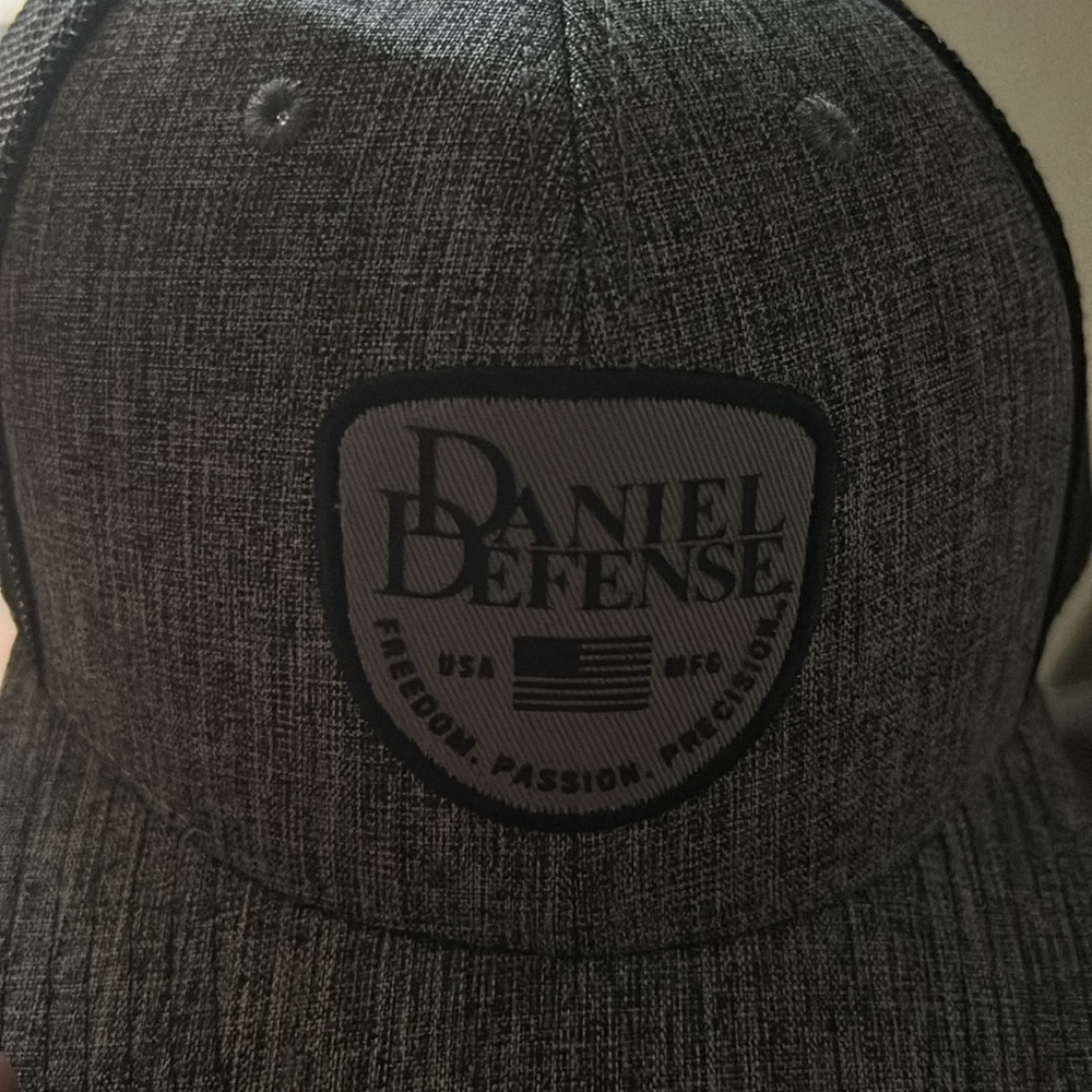 Gray and Black patch Daniel defense - Picture 3 of 6
